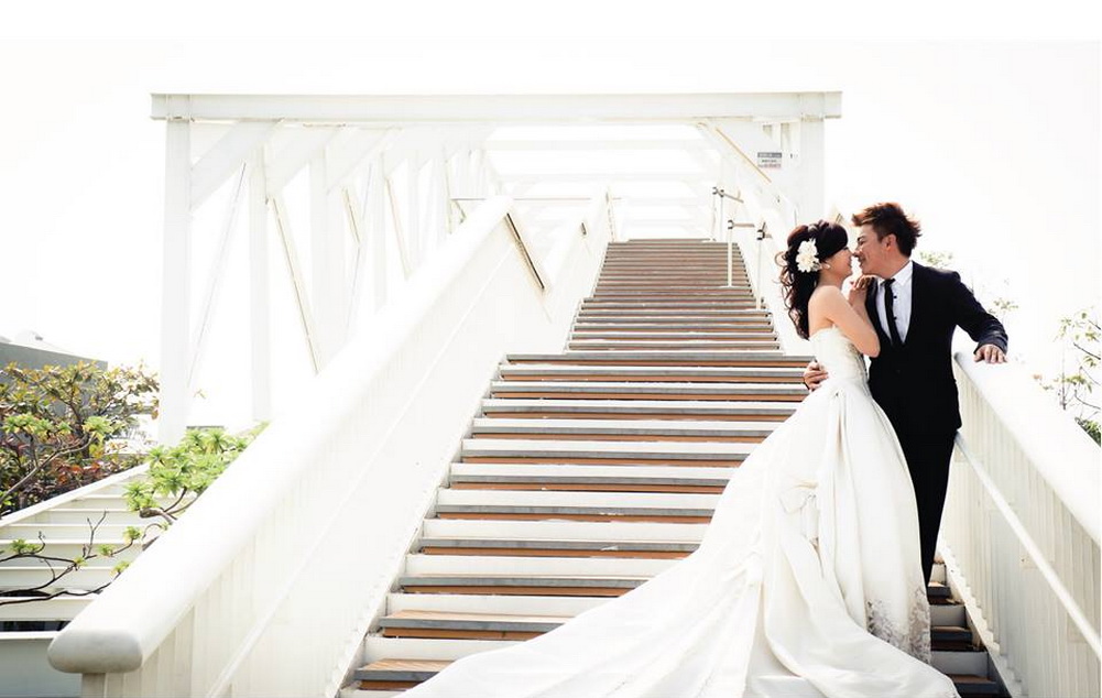 準新人入園拍攝婚紗照，即享有新人2位免費入園的甜蜜優惠。