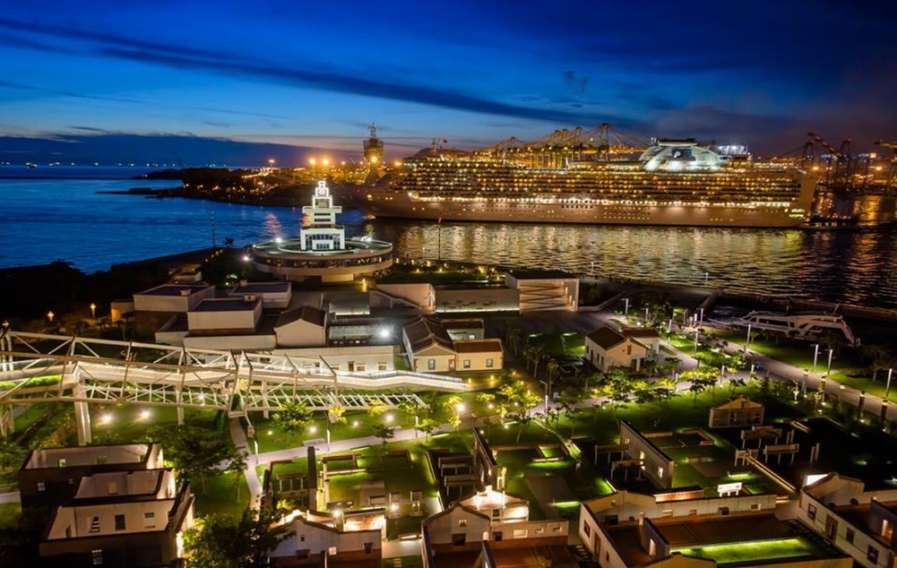 【會移動的海上鑽石>> 鑽石公主號 歡迎再來高雄！】