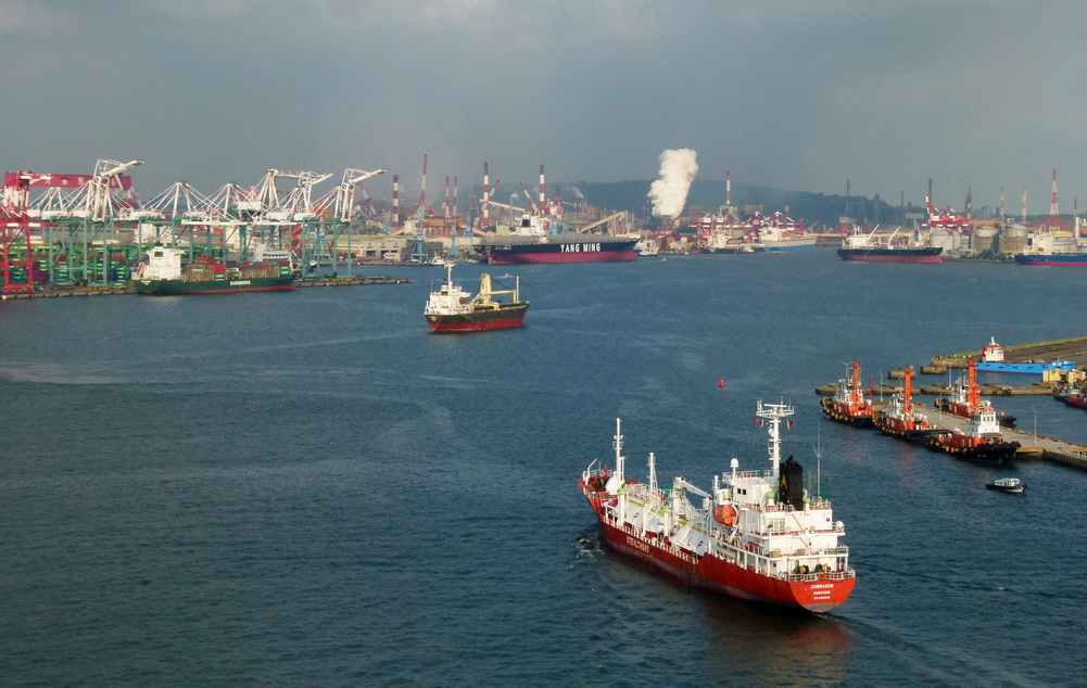 緊鄰洲際貨櫃中心，體驗亞洲海運樞紐